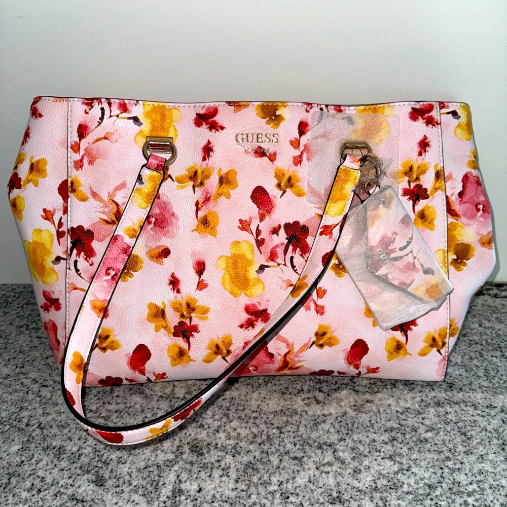Guess purse with matching wallet